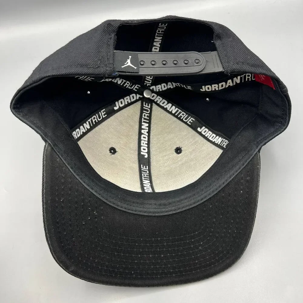 Air Jordan True Hat Men Black Red Embroidered Jumpman Snap Back Cap‎